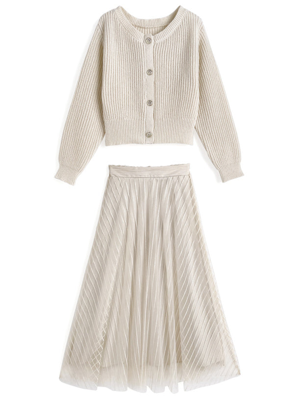 針織外套x亮片薄紗裙