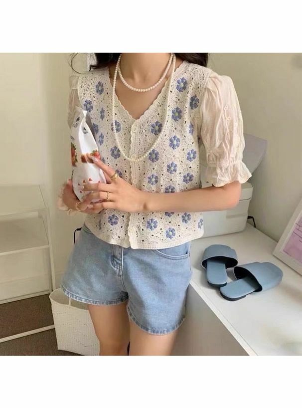 針織縷空花花上衣