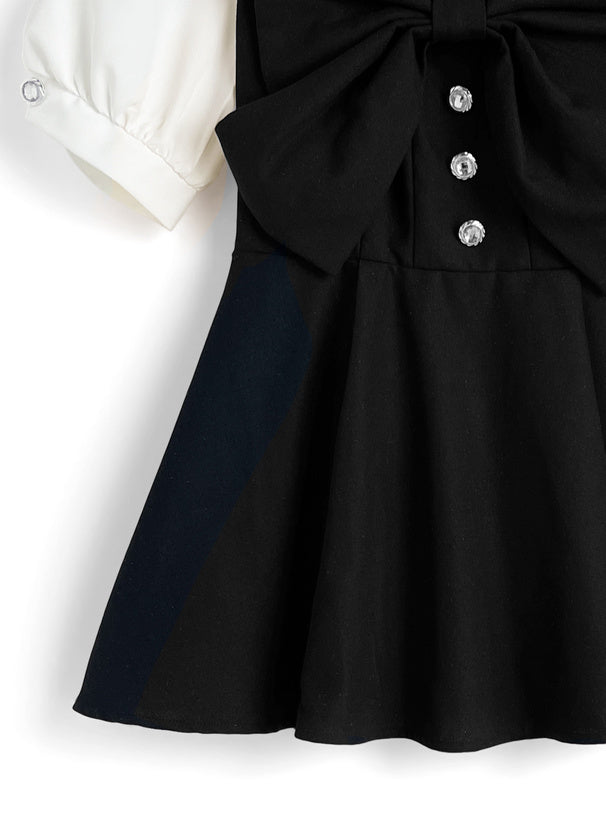 蝴蝶結喇叭裙×短褲套裝