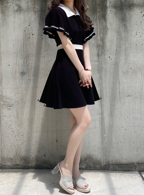 附斗篷喇叭形針織連身裙