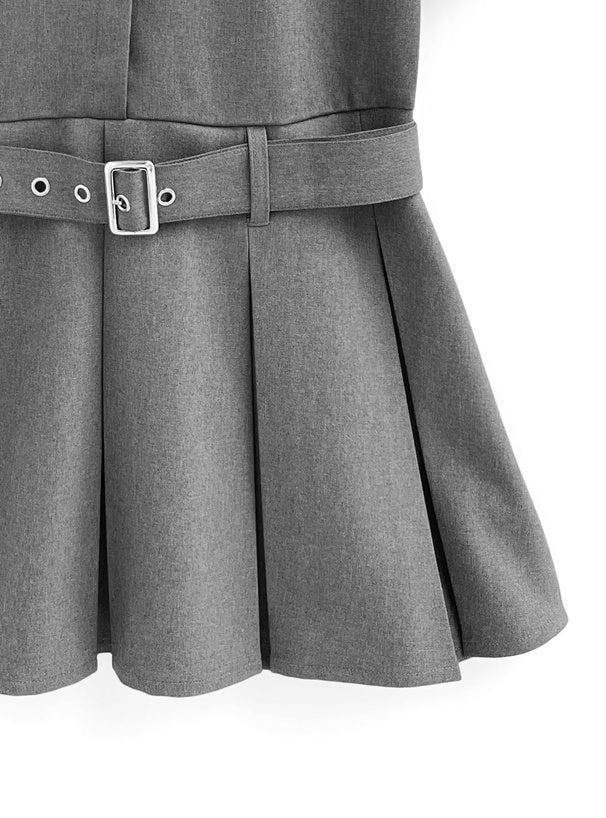 配腰帶百褶連身短裙