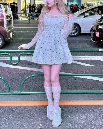 春日碎花小短裙