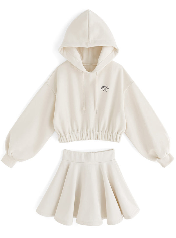 短款連帽衫 x 喇叭短裙set