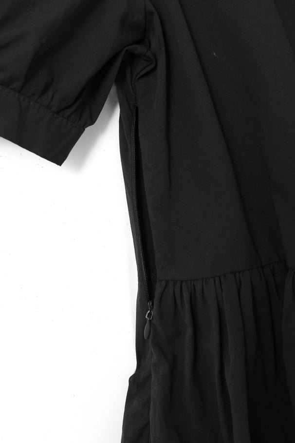 蕾絲領連身短裙