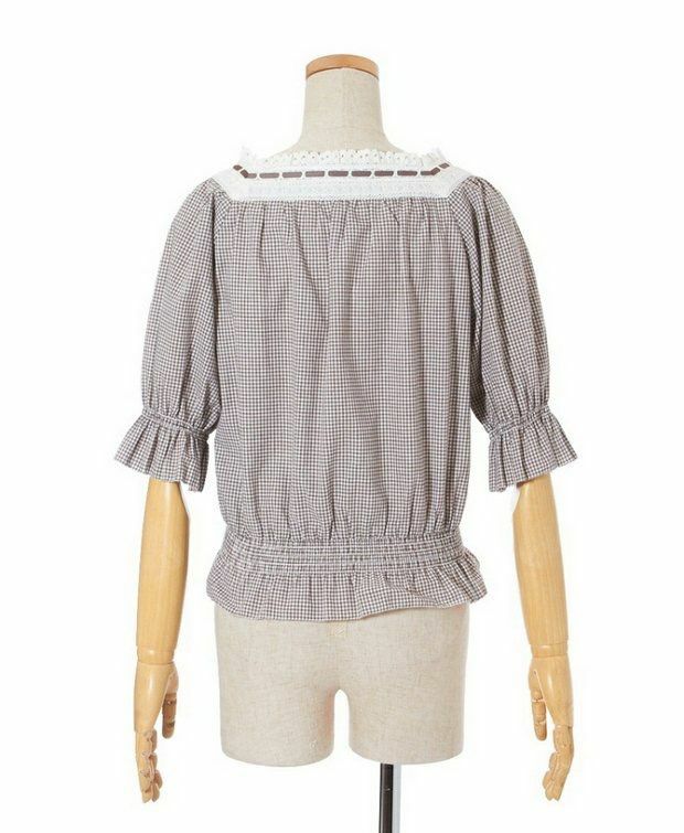 方領蝴蝶結泡泡上衣