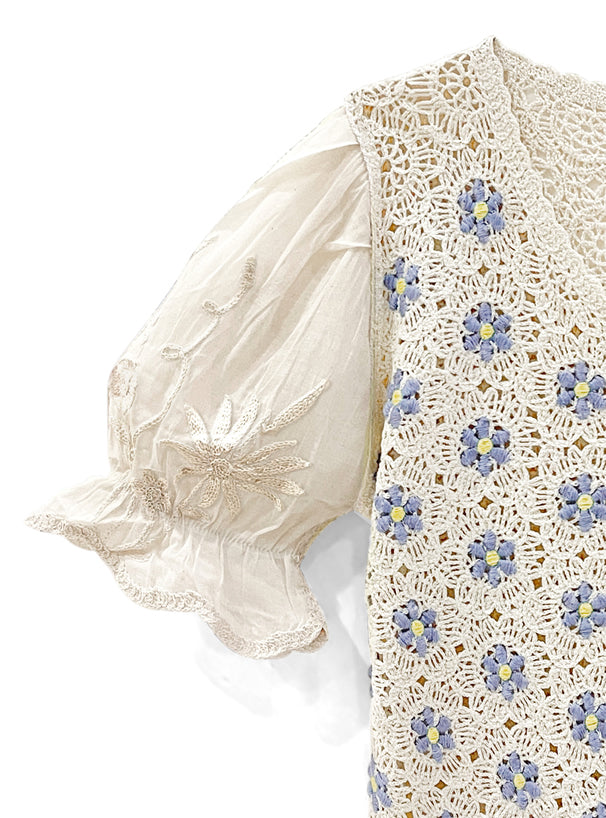 針織縷空花花上衣