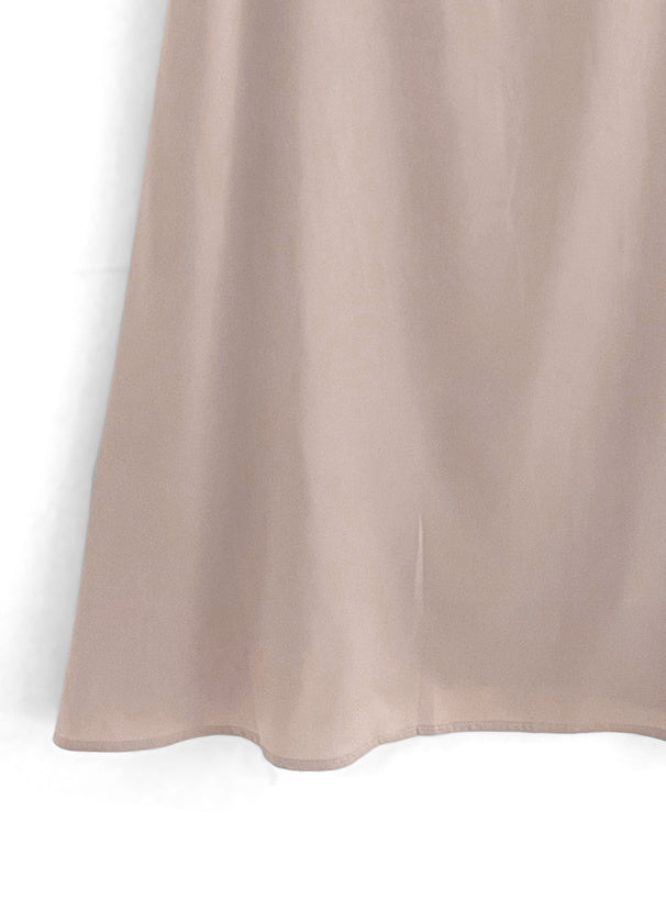 毛茸茸針織上衣 x 吊帶連身裙