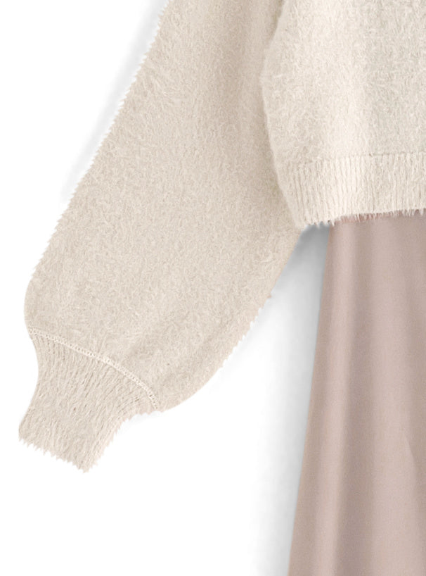 毛茸茸針織上衣 x 吊帶連身裙